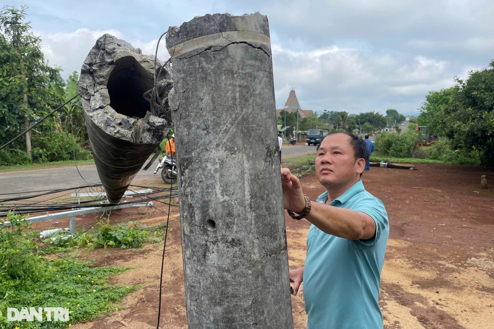 Ngành điện lên tiếng về chất lượng hàng loạt trụ bị gãy đôi ở Gia Lai - 3 Ngành điện lên tiếng về chất lượng hàng loạt trụ bị gãy đôi ở Gia Lai - 13