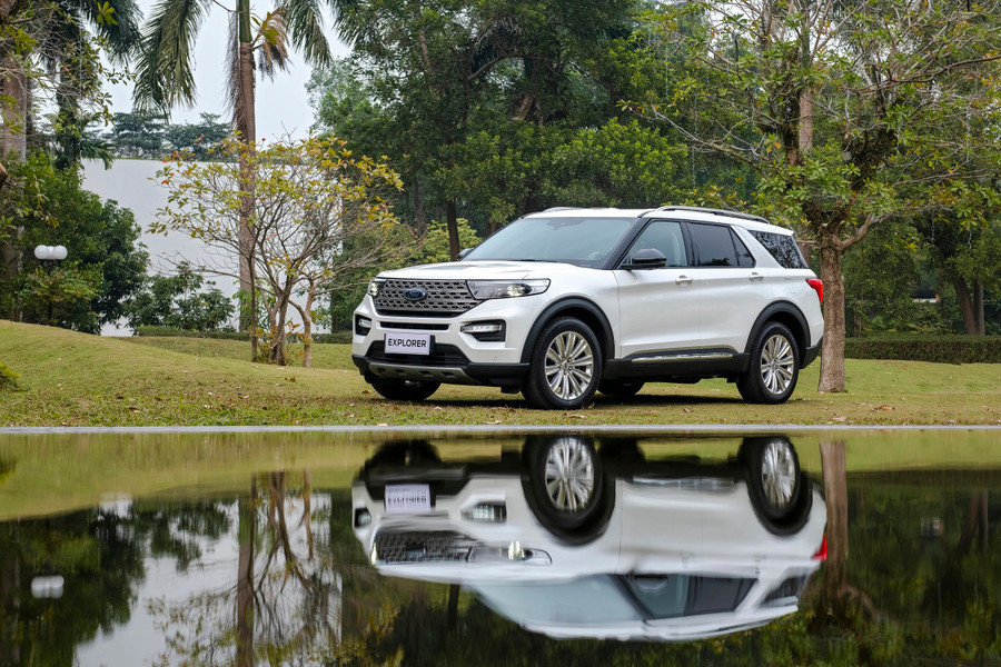 Ngoại thất mạnh mẽ, đậm chất SUV Mỹ. Ảnh: S.T tin-xe-205.jpg