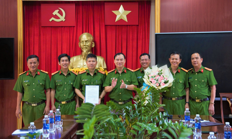 Bắt giữ đối tượng giết người sau 6 giờ gây án, Cảnh sát hình sự Gia Lai được thưởng nóng -0