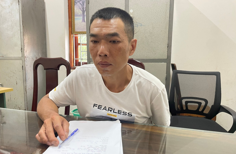 Đối tượng Vũ đã nhanh chóng bị các trinh sát hình sự bắt giữ. Ảnh: Văn Ngọc doi-tuong-vu-da-nhanh-chong-bi-bat-giu-anh-van-ngoc.jpg