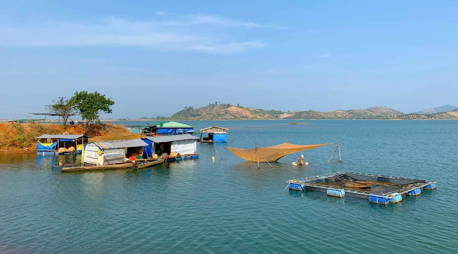 Khu vực lòng hồ Sê San 4, xã Ia O, huyện Ia Grai. Ảnh: P.V images2925865-2-2.jpg