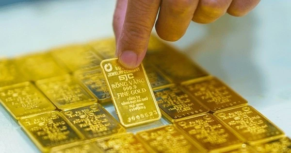  Giá vàng nơi tăng, chỗ giảm
