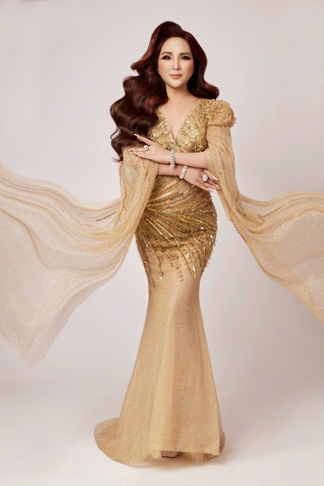 Chủ tịch Chủ tịch "Miss Vietnam Business" Đặng Gia Bena 2