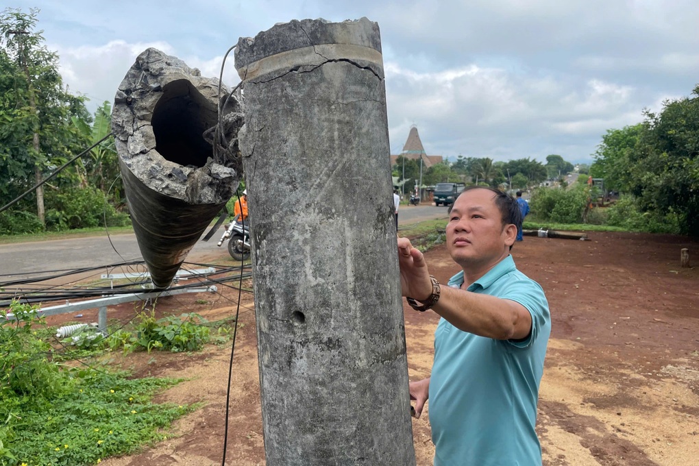 Nhận định nguyên nhân khiến hàng loạt trụ điện bị gãy đôi ở Gia Lai - 3 Nhận định nguyên nhân khiến hàng loạt trụ điện bị gãy đôi ở Gia Lai - 32