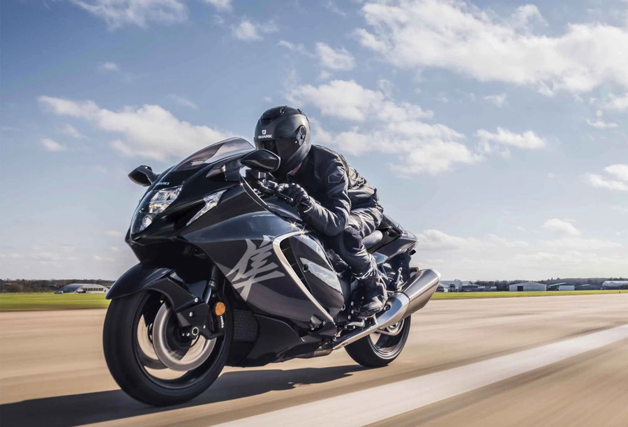 Thiết kế khí động học lấy cảm hứng từ chim ưng diều hâu. Ảnh: S.T 2025-suzuki-hayabusa1.jpg