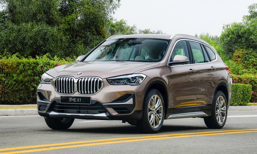 BMW X1 2021 sở hữu thiết kế thể thao với lưới tản nhiệt đặc trưng và đèn LED góc cạnh. Ảnh: S.T bmw.jpg