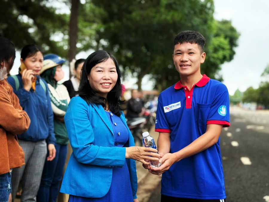 tuyet-n1.jpg