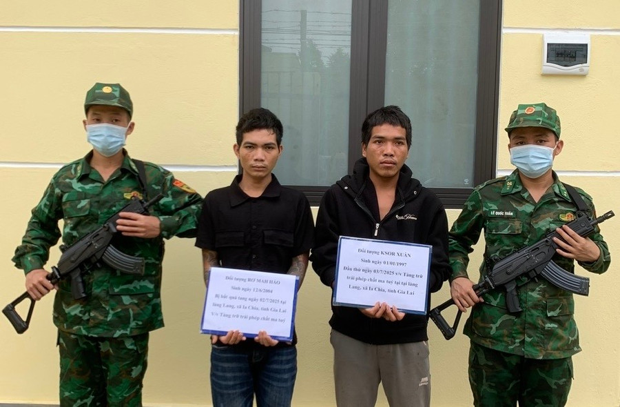 Đồn Biên phòng Ia Chia đang tạm giữ Rơ Mah Hảo và Ksor Xuân. Ảnh: ĐVCC 0127ec767104c75a9e15.jpg