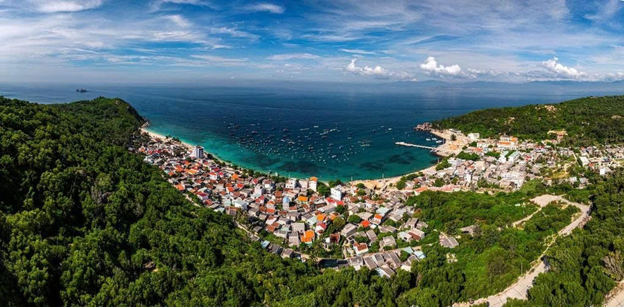 Toàn cảnh Nhơn Châu. Ảnh: Dũng Nhân lay-2-2-toan-canh-nhon-chau.jpg