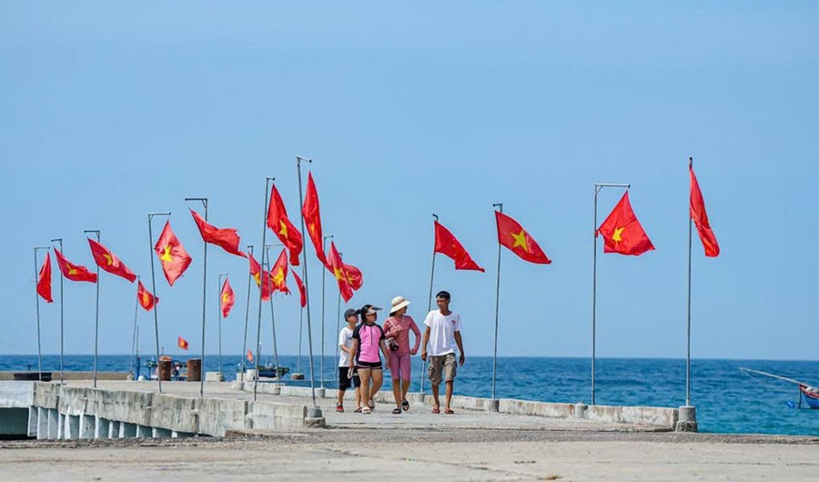 Cầu cảng Nhơn Châu. Ảnh: Dũng Nhân lay1-cau-cang-nhon-chau.jpg
