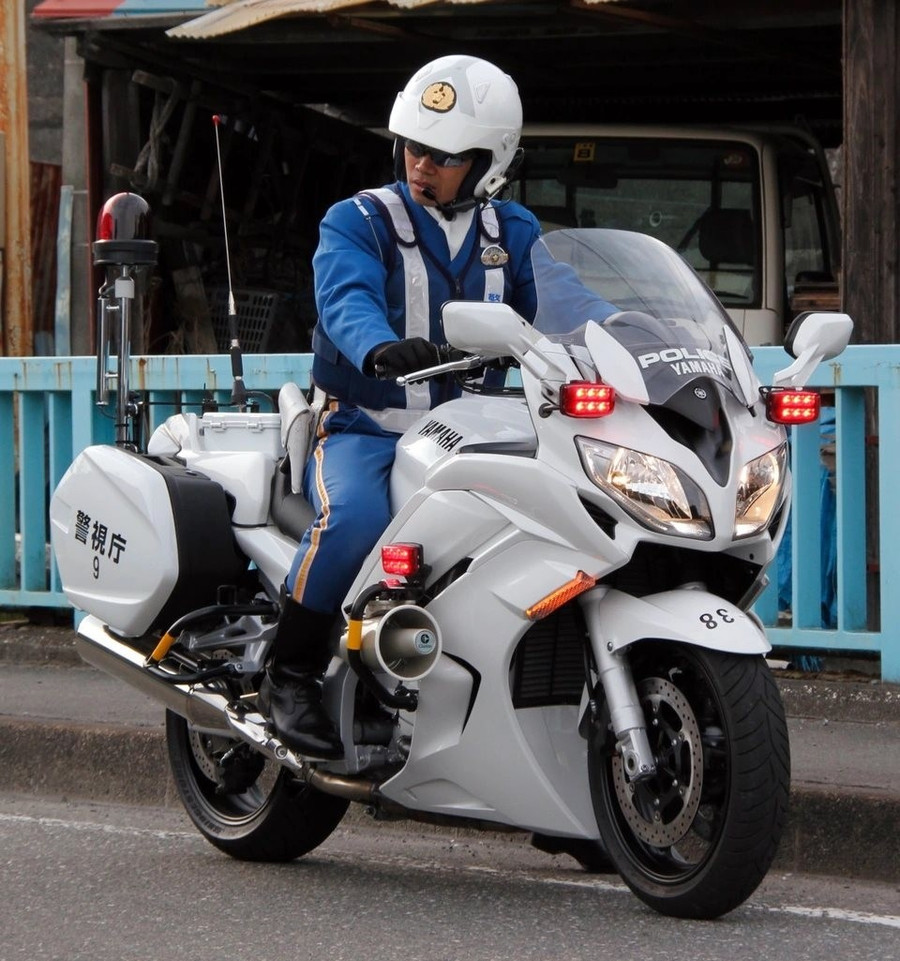 Yamaha FJR1300P của lực lượng cảnh sát Nhật Bản. Ảnh: S.t glo-268-5.jpg