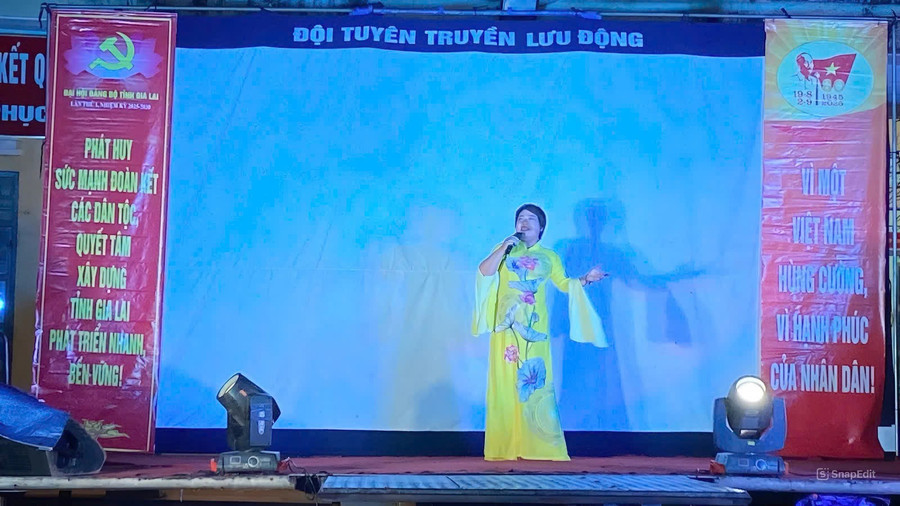 mot-tiet-muc-duoc-bieu-dien-tai-dem-giao-luu-van-hoa-van-nghe-tai-xa-ia-dom-anh-lac-ha.jpg