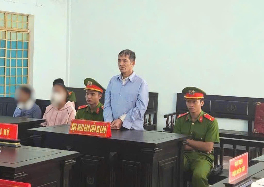 Yir đã bị tuyên phạt mức án 20 năm tù cho hành vi đồi bại. Ảnh: Ngọc Trí yir-da-bi-tuyen-phat-muc-an-20-nam-tu-cho-hanh-vi-doi-bai-cua-minh-anh-ngoc-tri.jpg