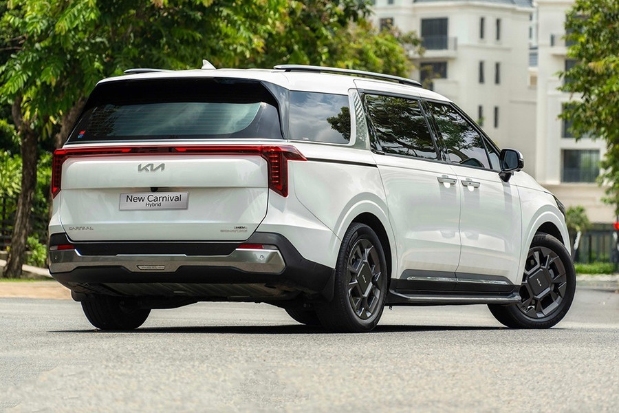 glo-kia-carnival-hybrid-2.jpg