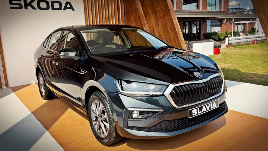 Skoda Slavia dự kiến ra mắt ngay trong tháng 9. glo-4925-1.jpg